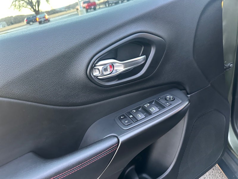 2021 Jeep Cherokee Trailhawk