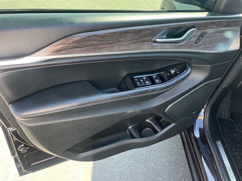 2022 Jeep Grand Cherokee L Overland