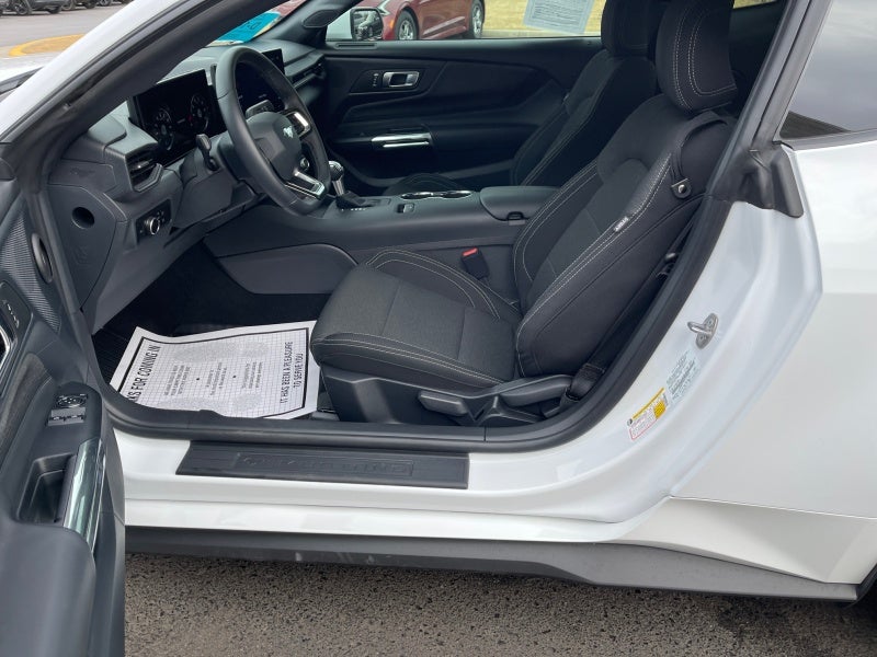 2025 Ford Mustang EcoBoost