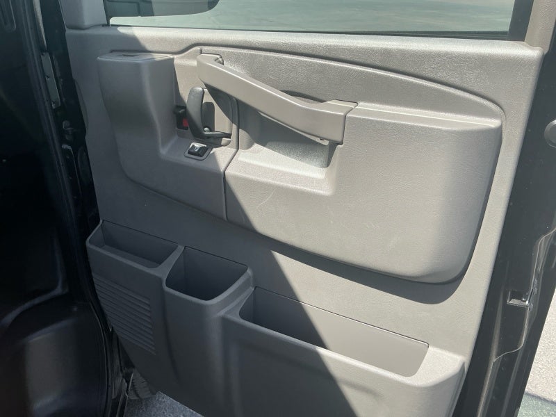 2025 Chevrolet Express Passenger LS