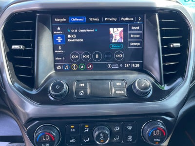2022 GMC Acadia AT4