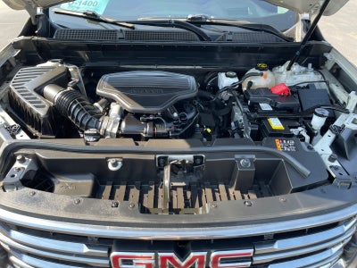 2022 GMC Acadia AT4