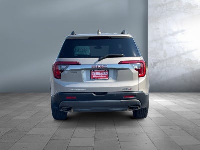 2022 GMC Acadia AT4