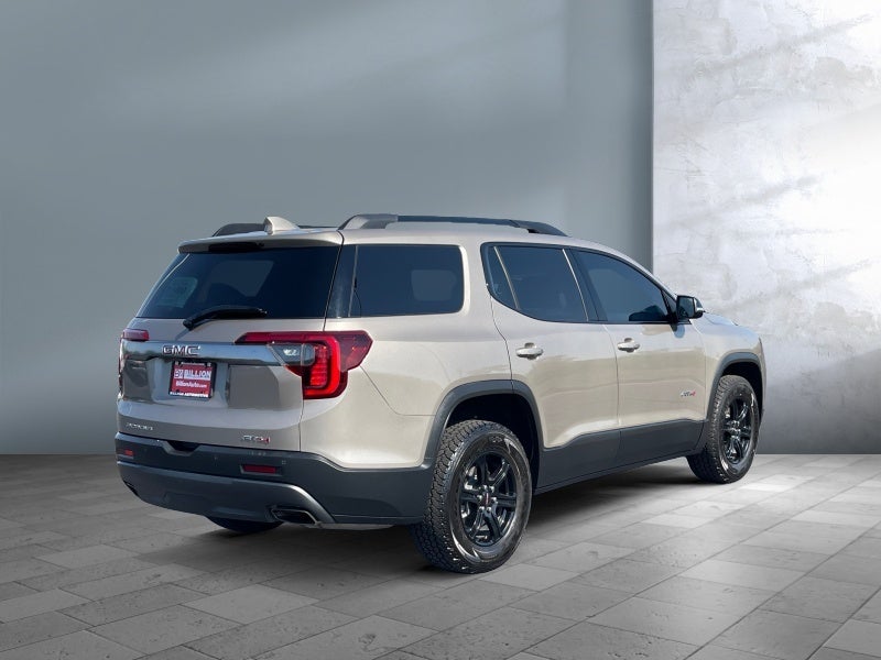 2022 GMC Acadia AT4