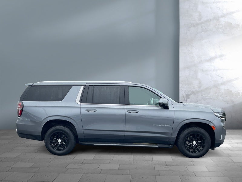 2022 Chevrolet Suburban LT
