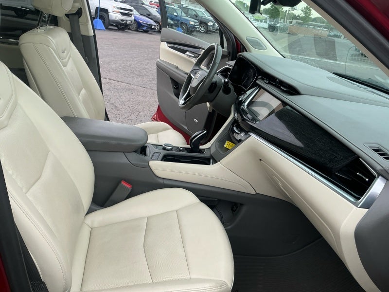2022 Cadillac XT6 Premium Luxury