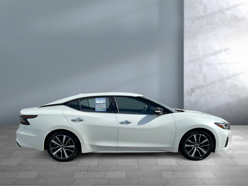 2023 Nissan Maxima SV