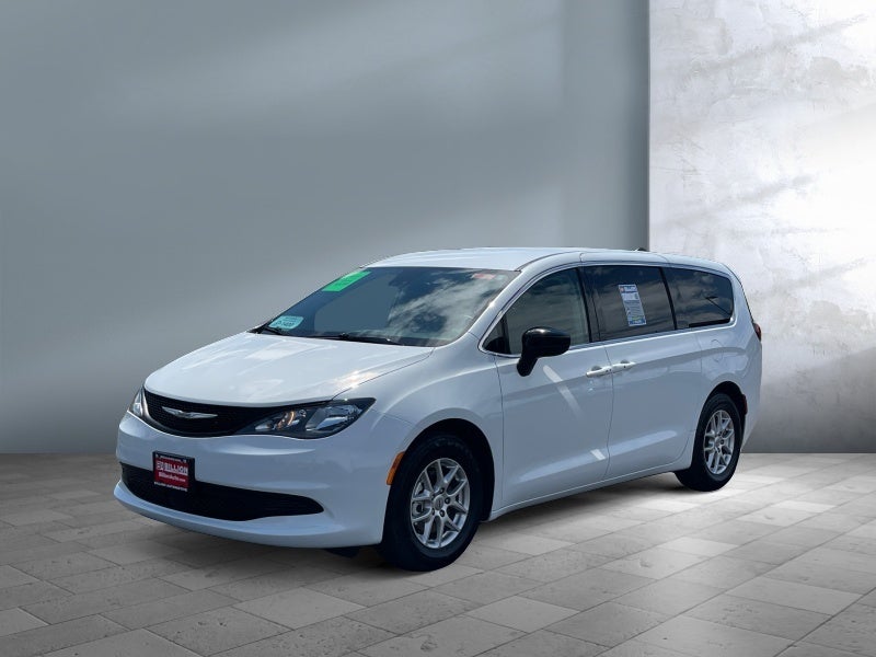 2024 Chrysler Voyager LX