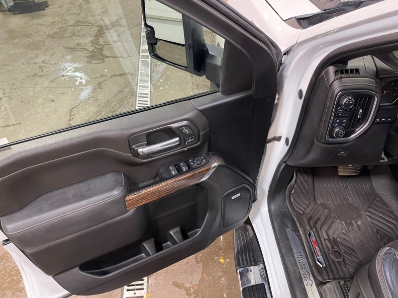 2023 Chevrolet Silverado 3500HD High Country