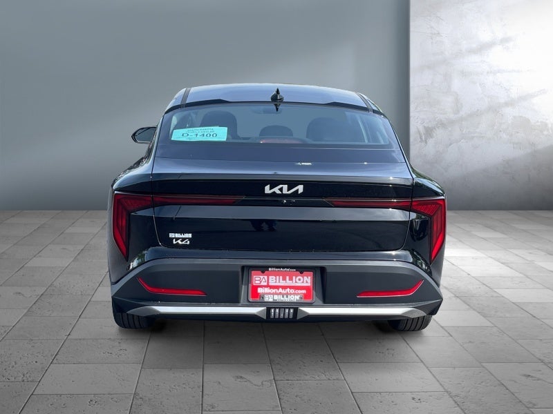 2026 Kia K4 LXS
