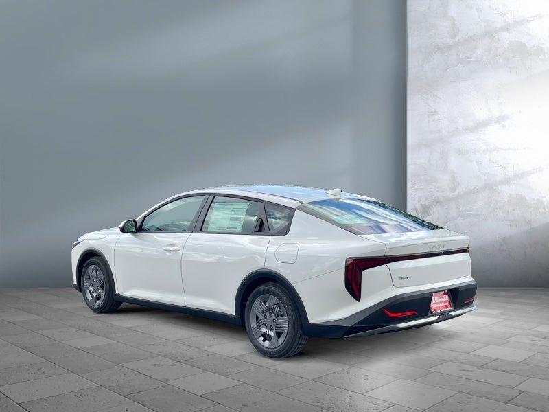 2026 Kia K4 LX
