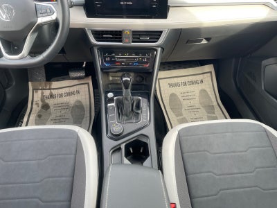 2025 Volkswagen Taos SE