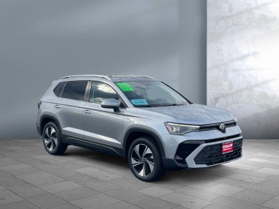 2025 Volkswagen Taos SE