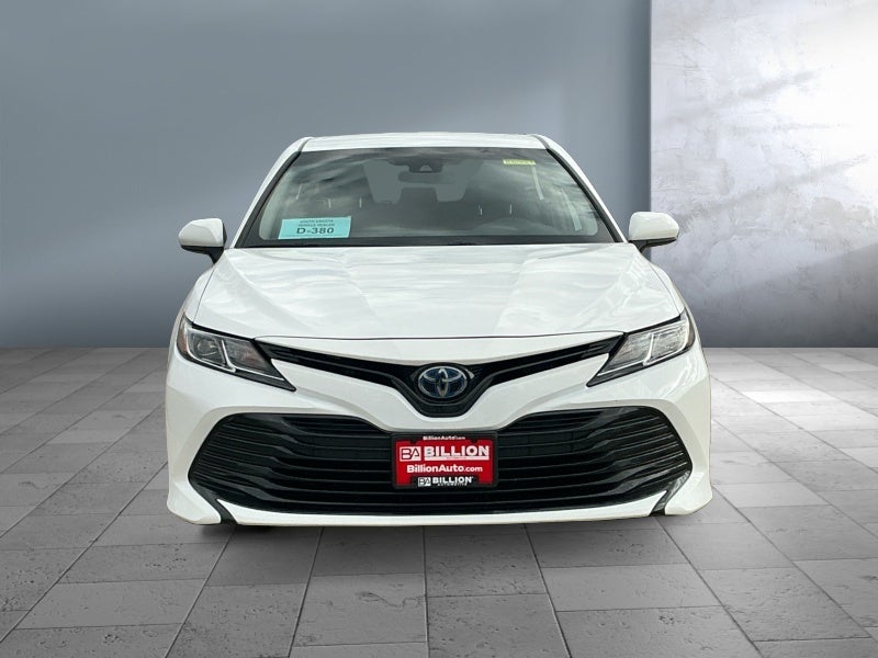 2020 Toyota Camry Hybrid LE