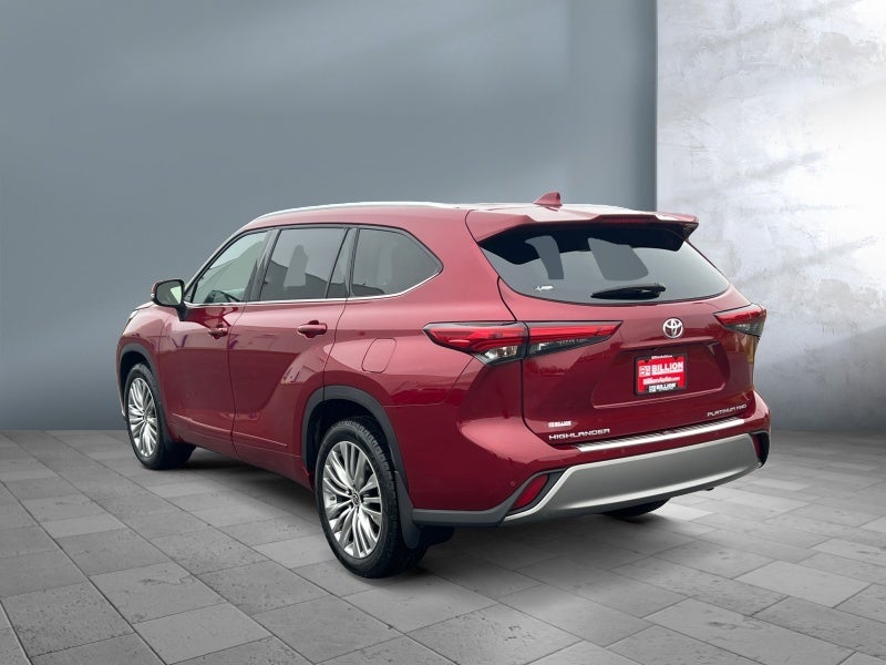 2022 Toyota Highlander Platinum