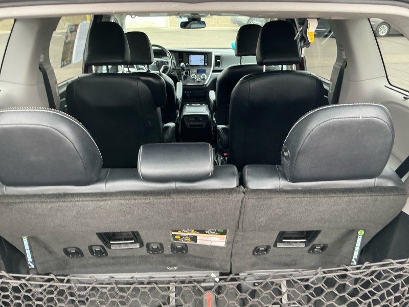 2018 Toyota Sienna SE