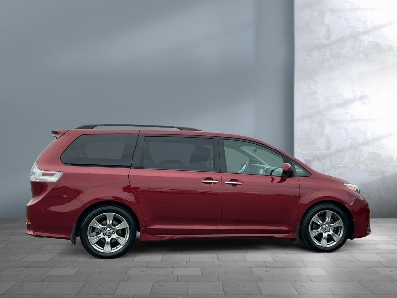 2018 Toyota Sienna SE