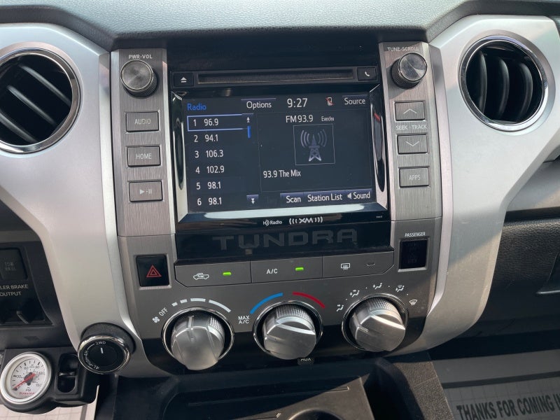 2017 Toyota Tundra 4WD SR5