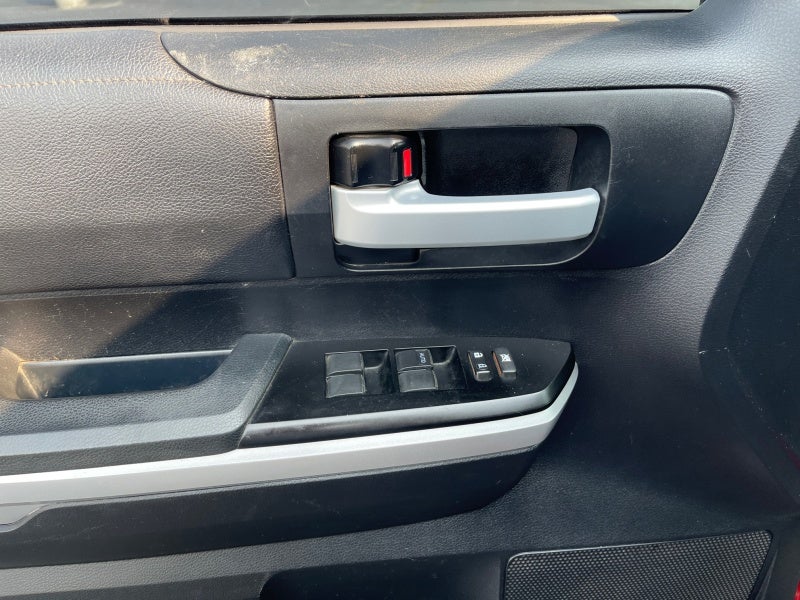 2017 Toyota Tundra 4WD SR5