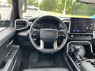 2022 Toyota Tundra 4WD SR5