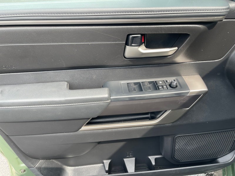 2022 Toyota Tundra 4WD SR5