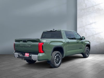 2022 Toyota Tundra 4WD SR5