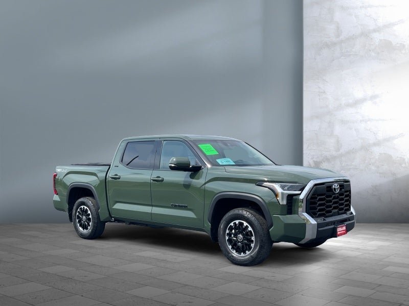 2022 Toyota Tundra 4WD SR5