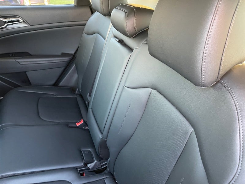 2027 Kia Sportage EX