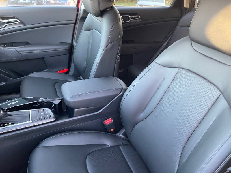 2027 Kia Sportage EX