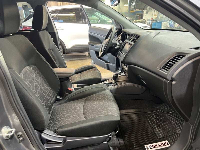 2024 Mitsubishi Outlander Sport ES