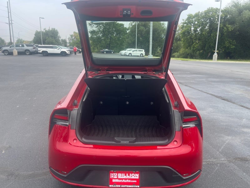2023 Toyota Prius LE