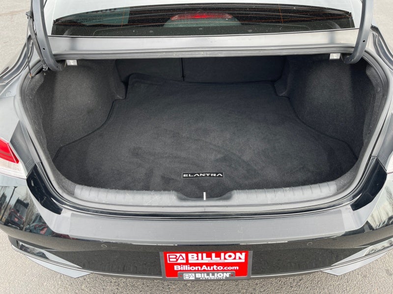 2023 Hyundai Elantra Hybrid Limited