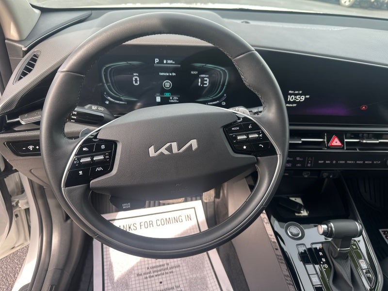 2024 Kia Niro EX