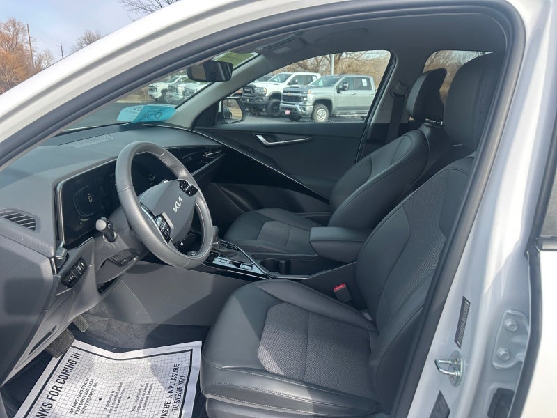 2024 Kia Niro EX