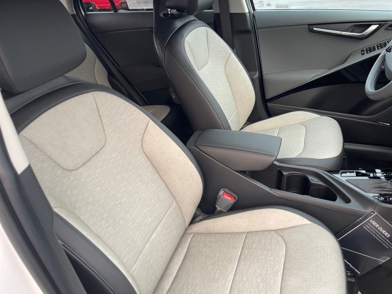 2026 Kia Niro SX