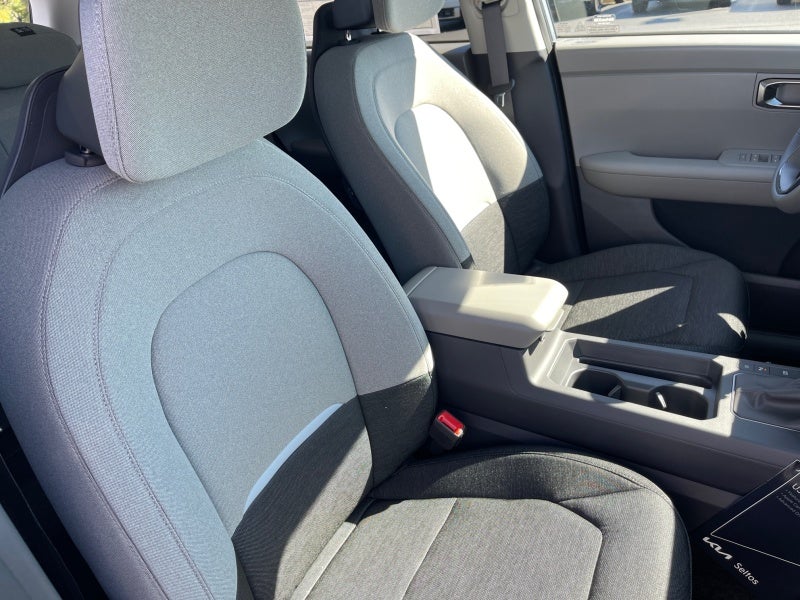 2027 Kia Seltos S