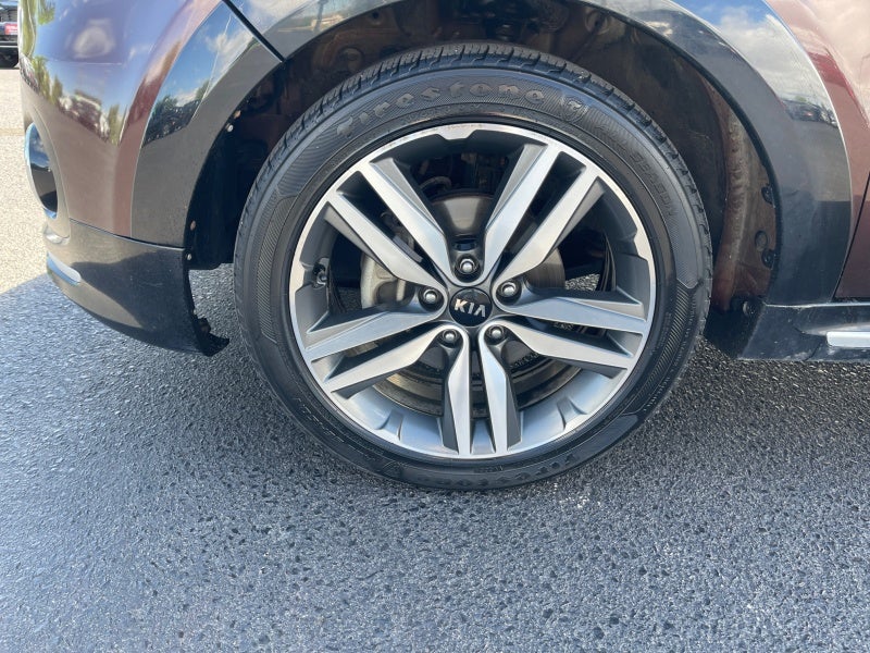 2017 Kia Soul +