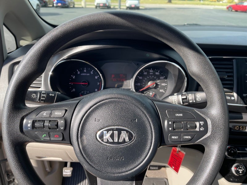 2016 Kia Sedona LX