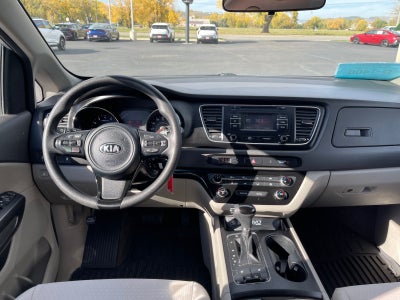 2016 Kia Sedona LX
