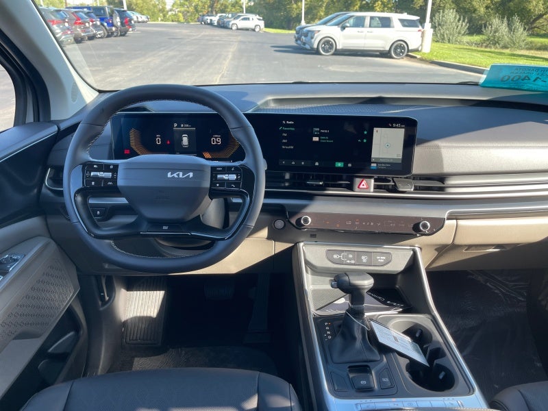 2027 Kia Carnival LXS