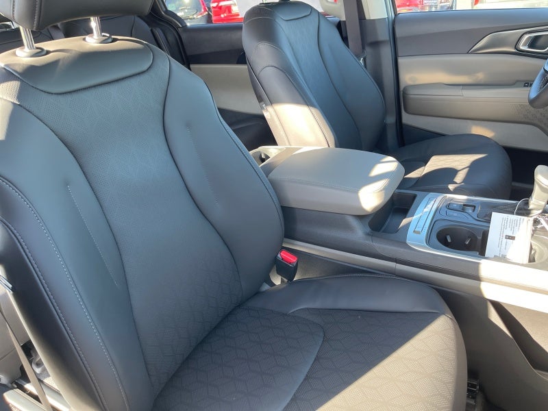 2027 Kia Carnival LXS
