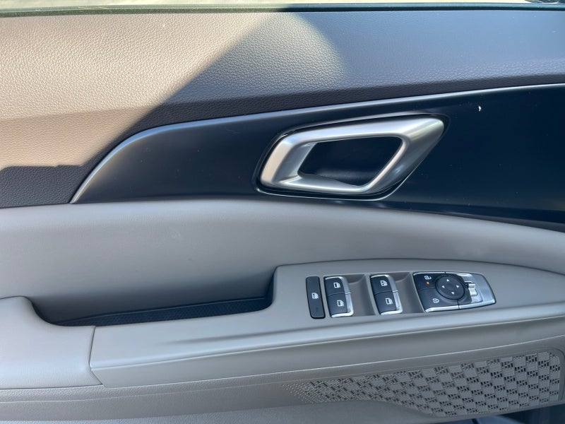 2027 Kia Carnival LXS