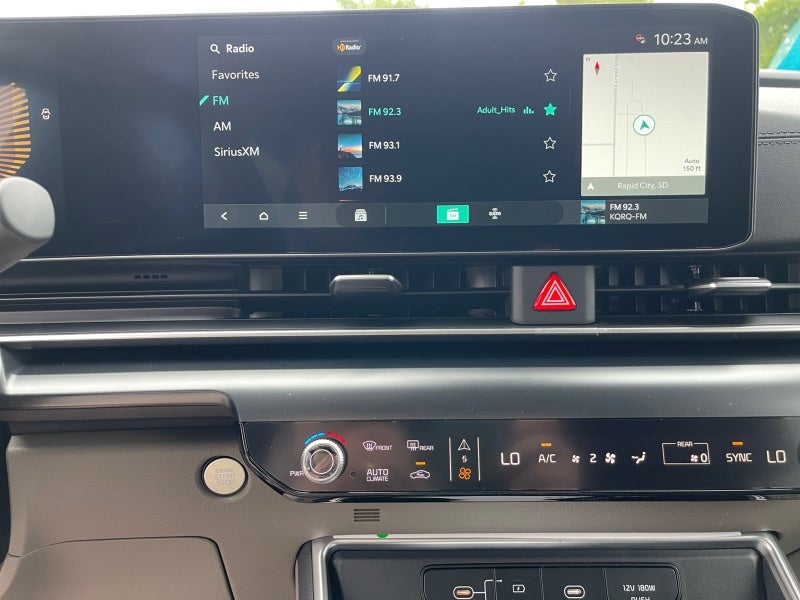 2027 Kia Carnival LX