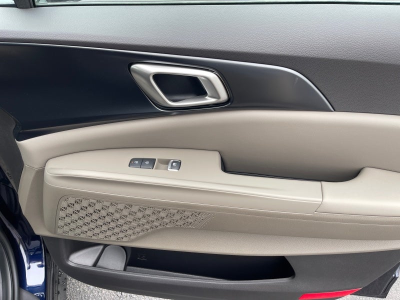 2027 Kia Carnival LX