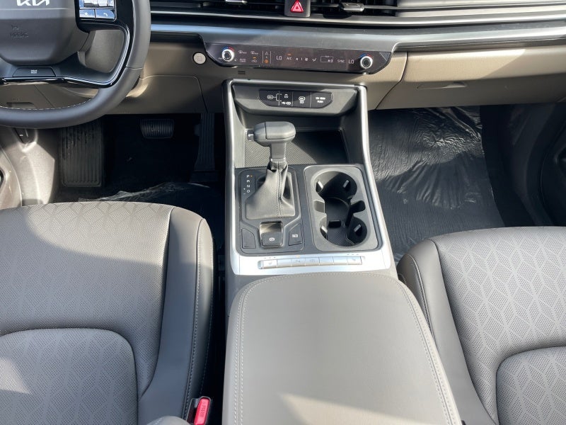 2027 Kia Carnival LXS