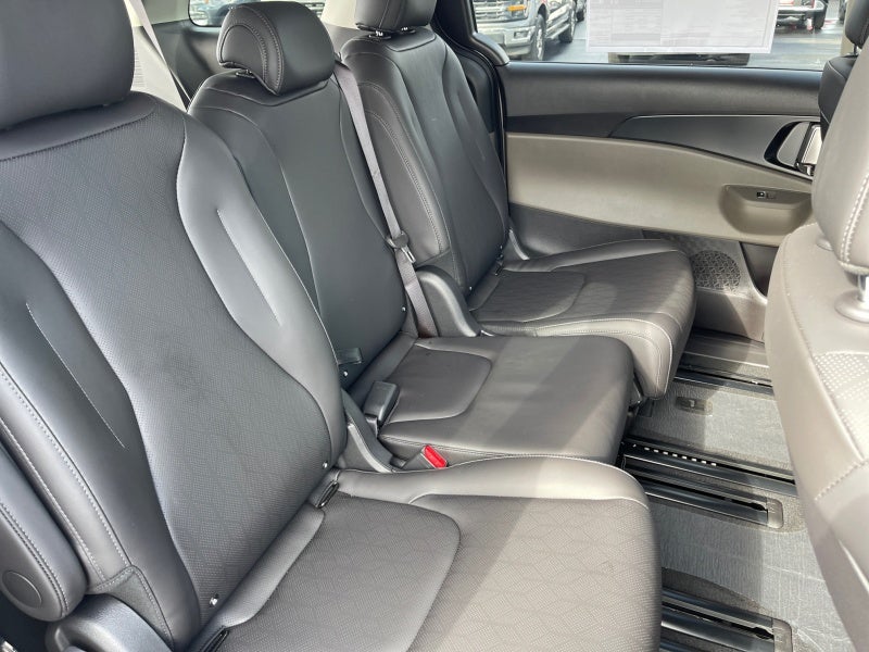 2027 Kia Carnival LXS