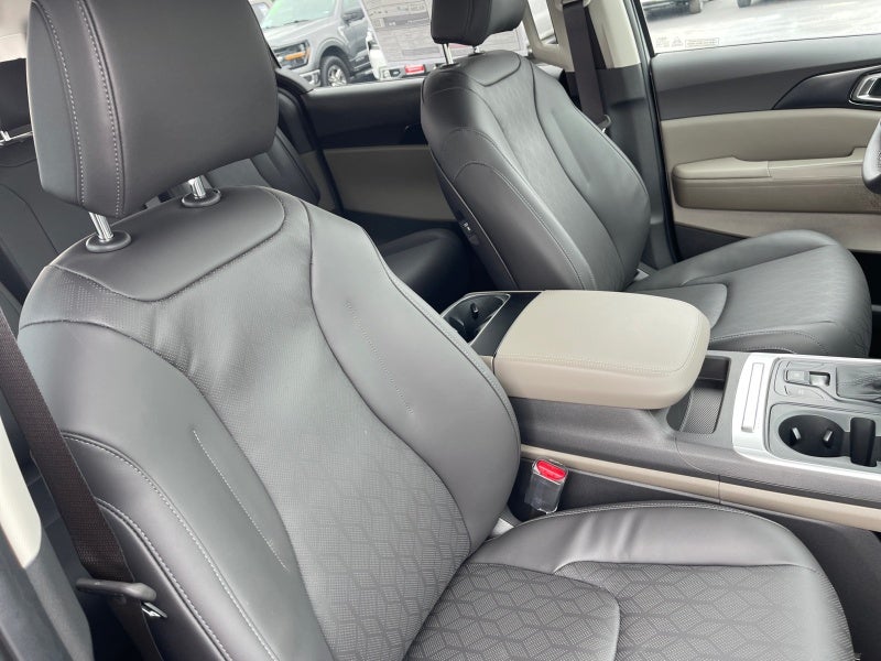 2027 Kia Carnival LXS