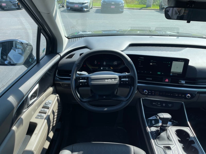 2027 Kia Carnival LXS