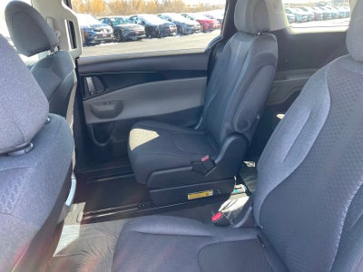 2026 Kia Carnival LX