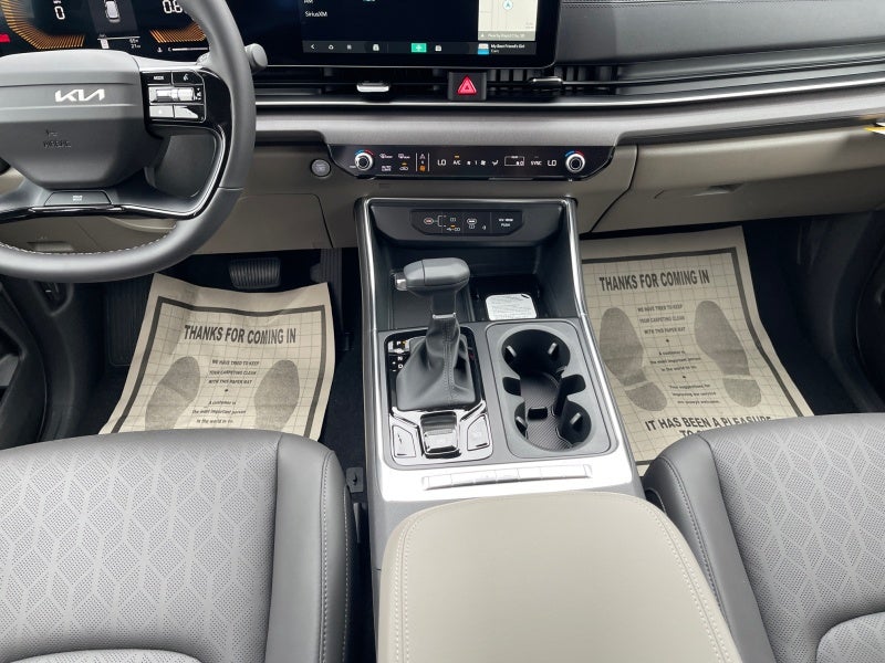 2027 Kia Carnival EX